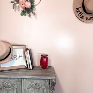 Yankee Candle: 22oz Cherry Gin Fizz (discontinued)